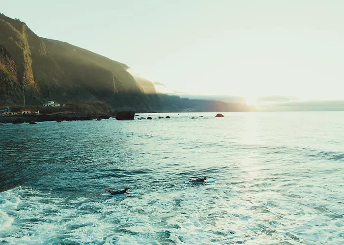 Madeira Surf Lodge